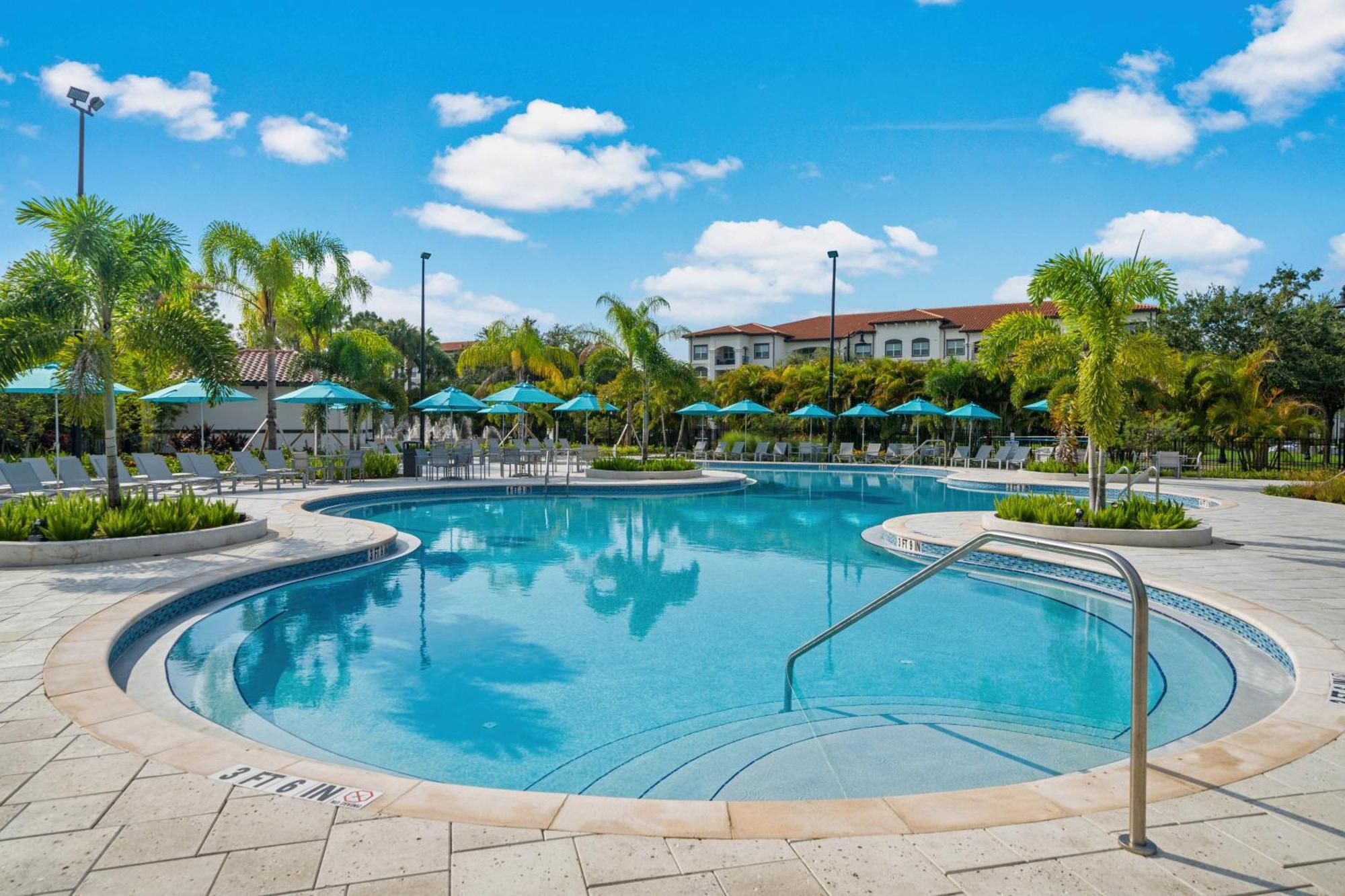 Stylish Condo At Vista Cay Resort Minutes To Wdw Orlando Dış mekan fotoğraf